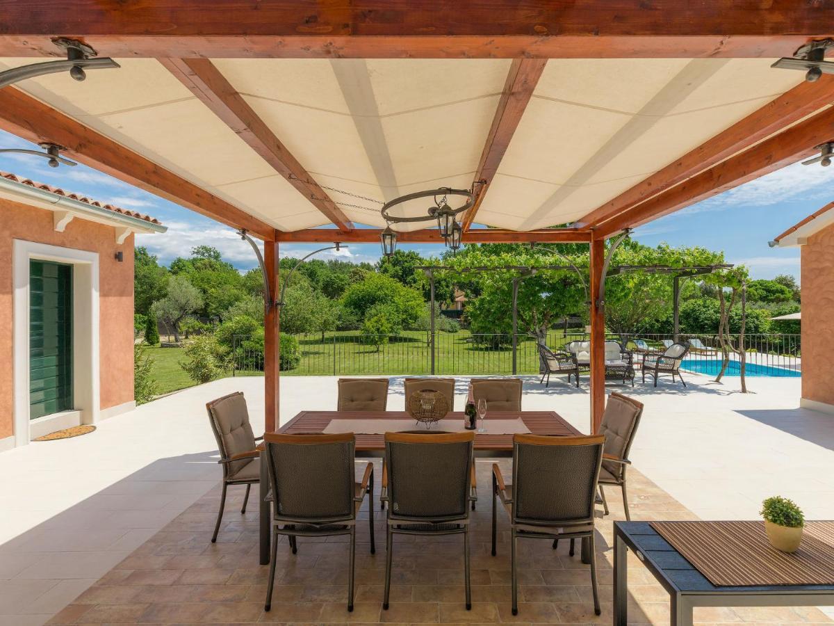 Holiday Home Villa Bernard Rovinj Exterior foto