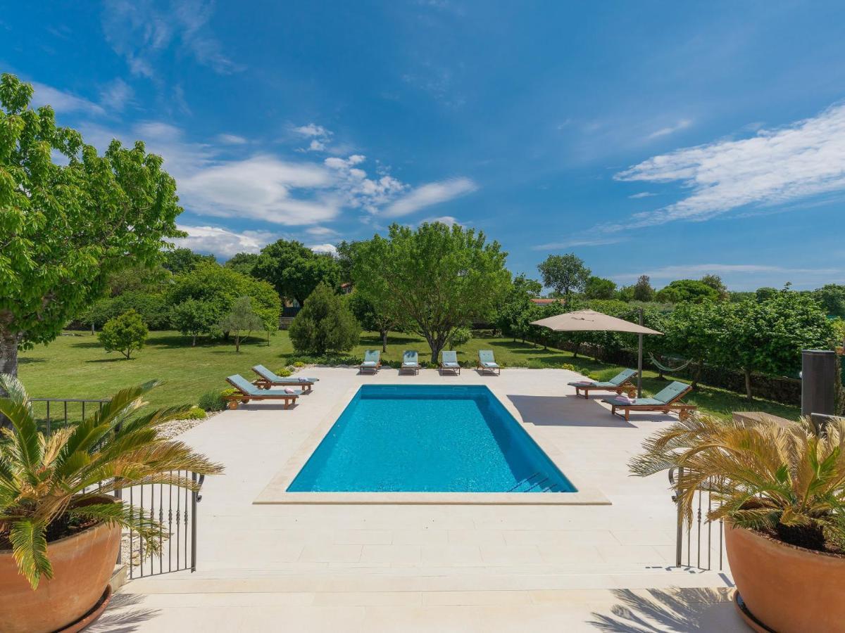 Holiday Home Villa Bernard Rovinj Exterior foto